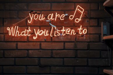 Listen